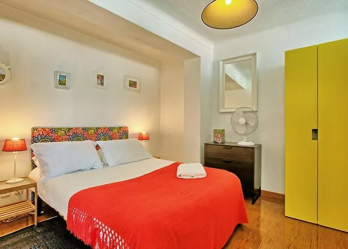 Centre Avec Vue Incroyable Sur La Mer Lägenhet